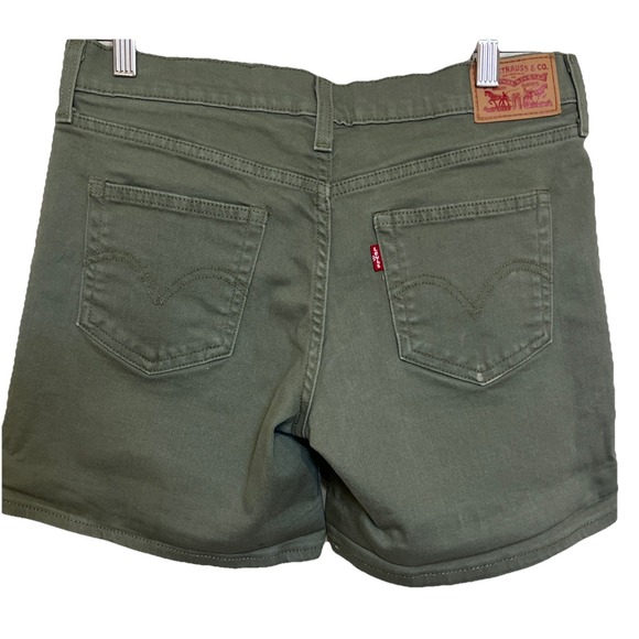 Levis Shorts‎ Womens 28.  5 Pocket Olive Green Denim Casual Camp Hiking Red Tab - Picture 2 of 7